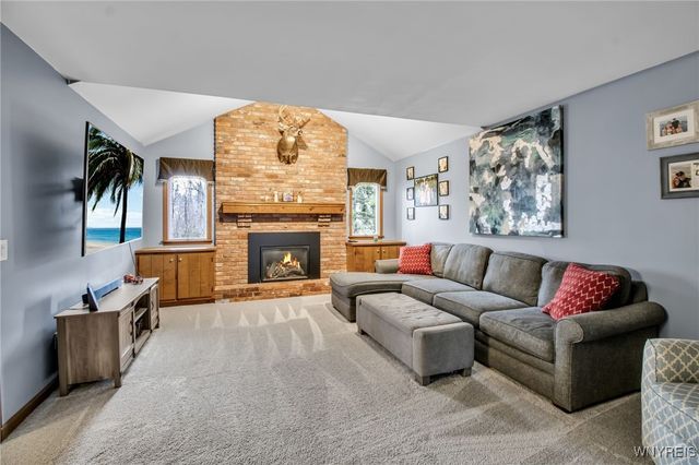 4675 Oakwood Lane, Clarence, NY 14031