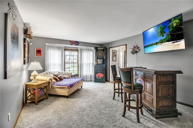 4675 Oakwood Lane, Clarence, NY 14031