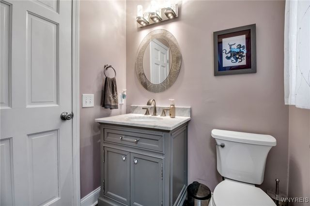 4675 Oakwood Lane, Clarence, NY 14031