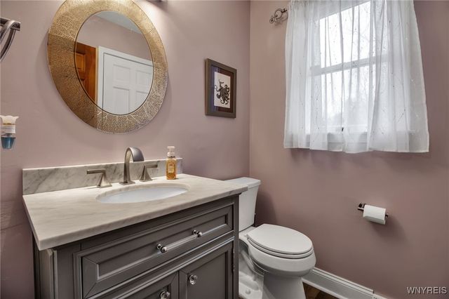 4675 Oakwood Lane, Clarence, NY 14031