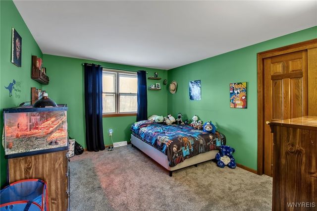 4675 Oakwood Lane, Clarence, NY 14031