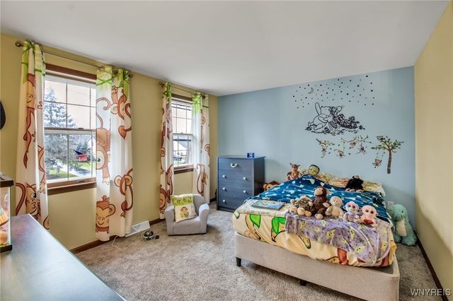 4675 Oakwood Lane, Clarence, NY 14031