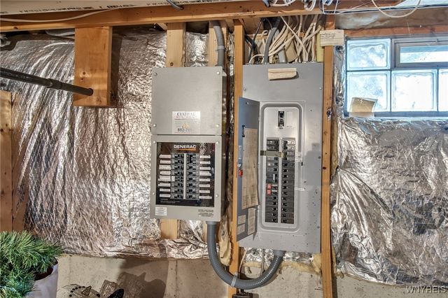 4675 Oakwood Lane, Clarence, NY 14031