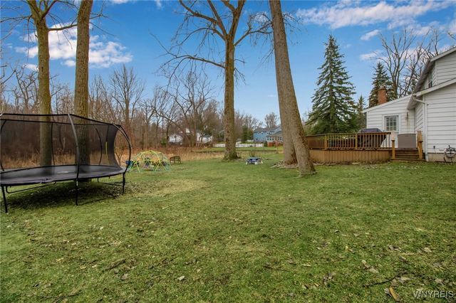 4675 Oakwood Lane, Clarence, NY 14031