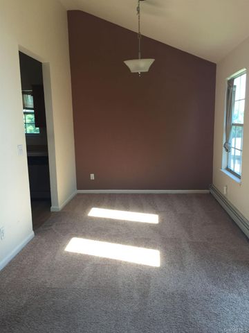 2 Lexington Hill 12, Harriman, NY 10926