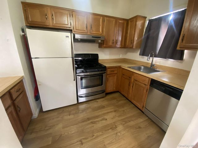 2 Lexington Hill 12, Harriman, NY 10926