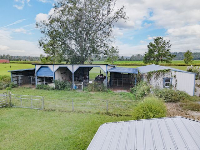 1048 NE Duval Pond Road, Madison, FL 32340
