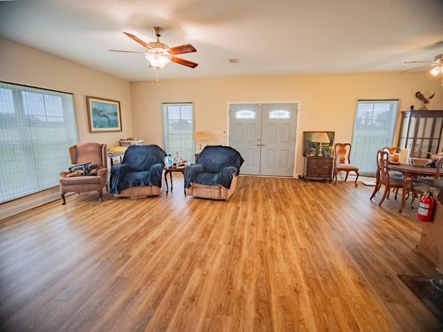 1048 NE Duval Pond Road, Madison, FL 32340