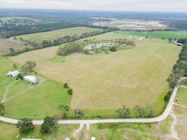 1048 NE Duval Pond Road, Madison, FL 32340