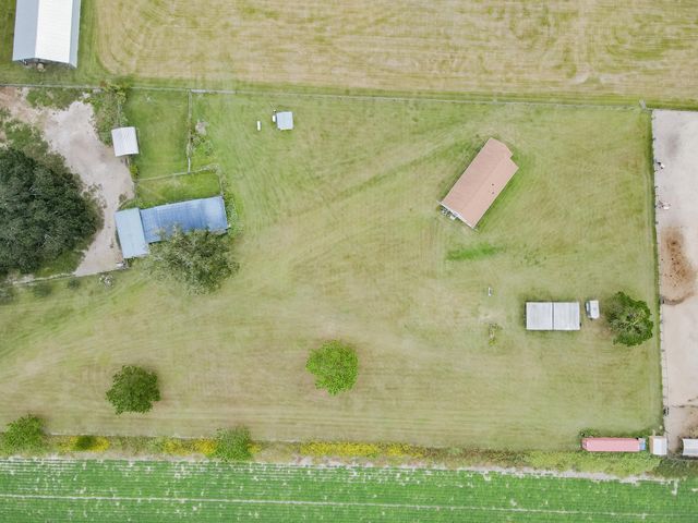 1048 NE Duval Pond Road, Madison, FL 32340