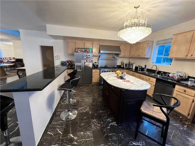 3943 Wade, Los Angeles, CA 90066