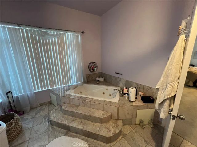 3943 Wade, Los Angeles, CA 90066