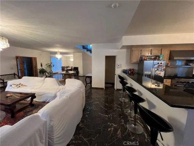 3943 Wade, Los Angeles, CA 90066