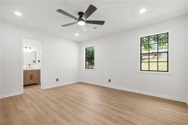 620 Blue Flag Lane, Fairburn, GA 30213