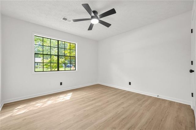 620 Blue Flag Lane, Fairburn, GA 30213