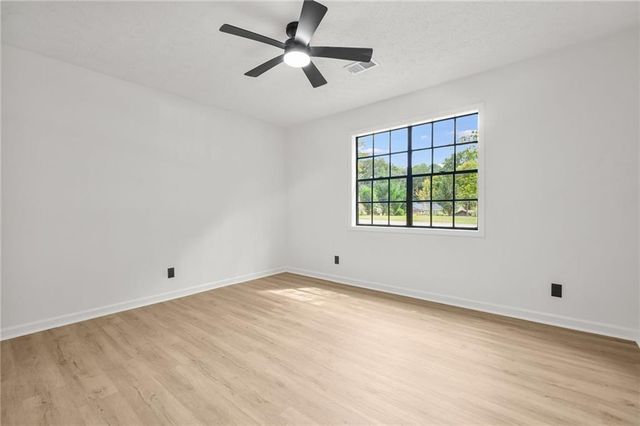 620 Blue Flag Lane, Fairburn, GA 30213