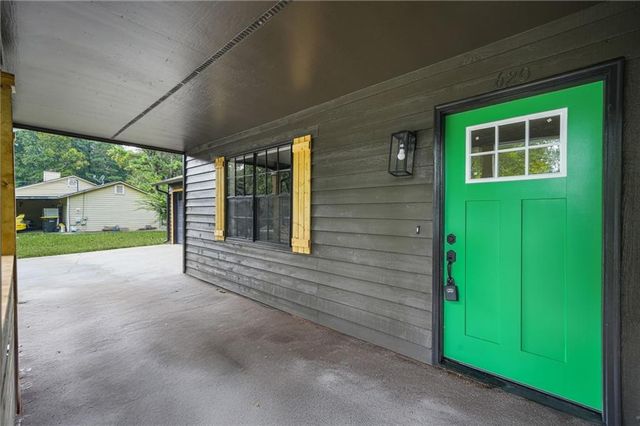 620 Blue Flag Lane, Fairburn, GA 30213