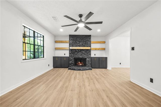 620 Blue Flag Lane, Fairburn, GA 30213