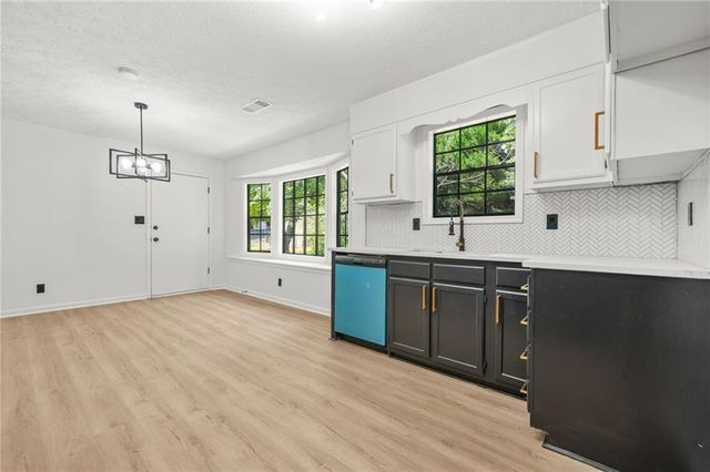 620 Blue Flag Lane, Fairburn, GA 30213