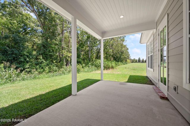 106 Breakers Way, Scott, LA 70583