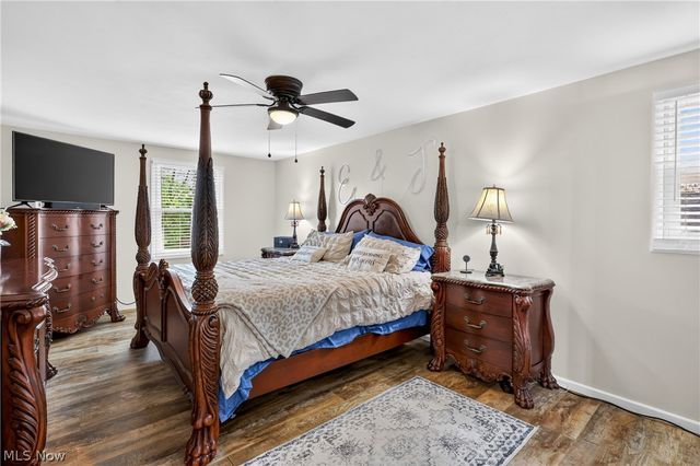 355 Earl Drive NW, Warren, OH 44483