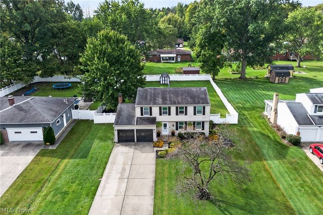 355 Earl Drive NW, Warren, OH 44483