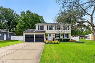355 Earl Drive NW, Warren, OH 44483