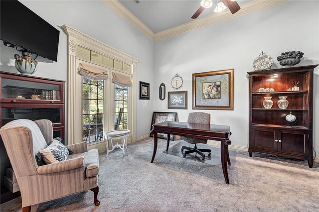 726 S Bausinger Road, Tontitown, AR 72762