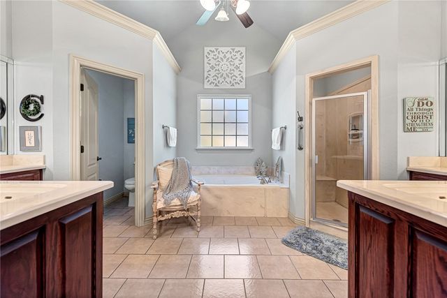 726 S Bausinger Road, Tontitown, AR 72762