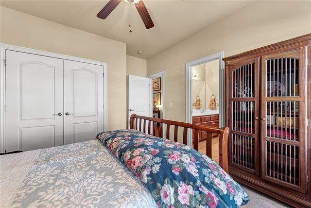 726 S Bausinger Road, Tontitown, AR 72762