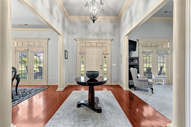 726 S Bausinger Road, Tontitown, AR 72762