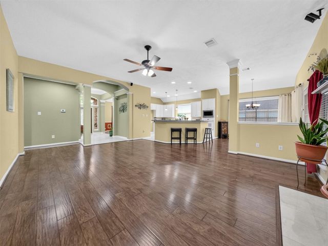 8403 Castle Pond Court, Houston, TX 77095