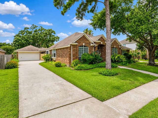 8403 Castle Pond Court, Houston, TX 77095