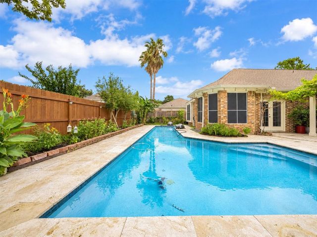 8403 Castle Pond Court, Houston, TX 77095
