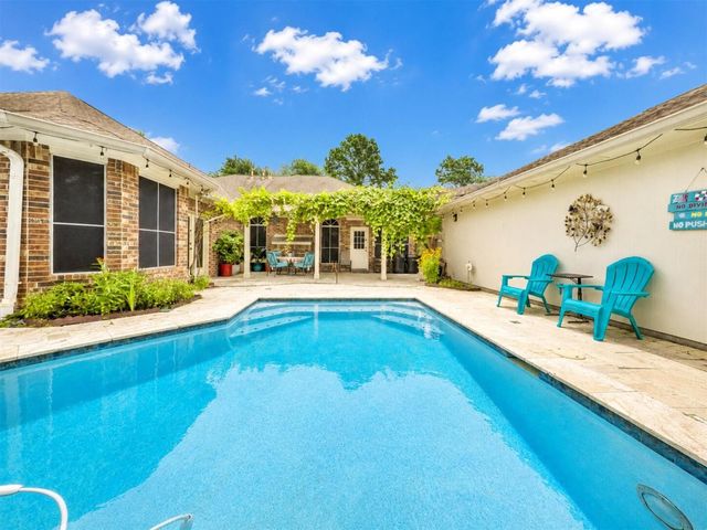 8403 Castle Pond Court, Houston, TX 77095