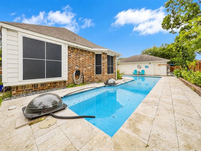 8403 Castle Pond Court, Houston, TX 77095