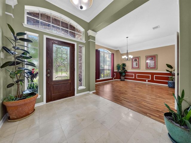 8403 Castle Pond Court, Houston, TX 77095