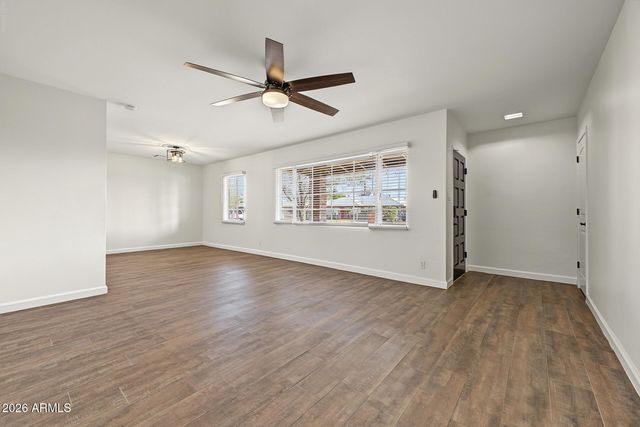 2320 W ANDERSON Avenue, Phoenix, AZ 85023
