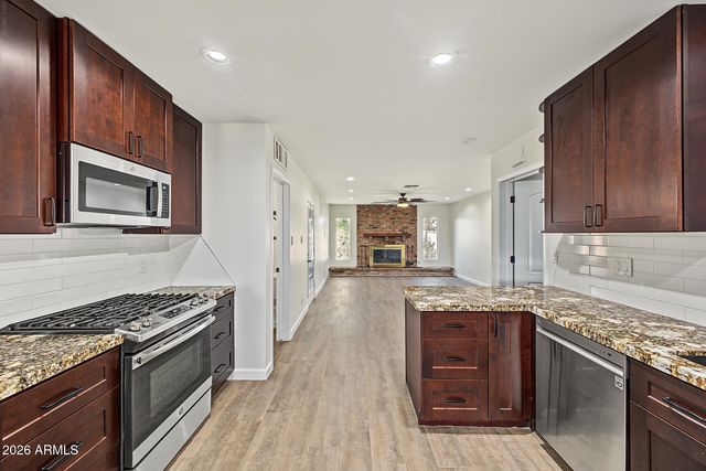 2320 W ANDERSON Avenue, Phoenix, AZ 85023