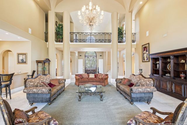 2 Admirals Way, San Antonio, TX 78257