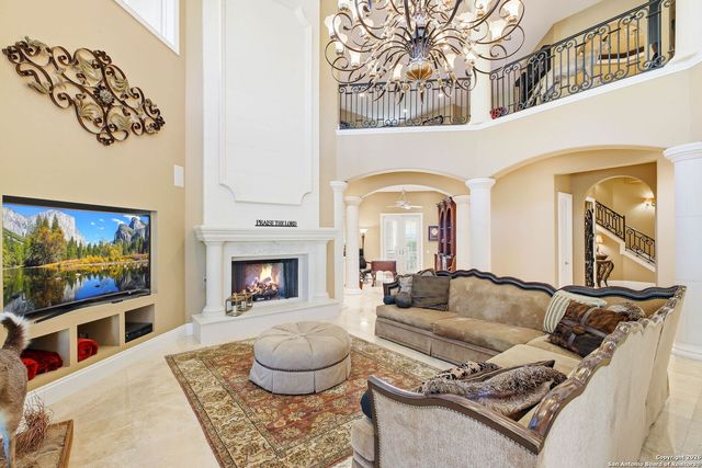 2 Admirals Way, San Antonio, TX 78257