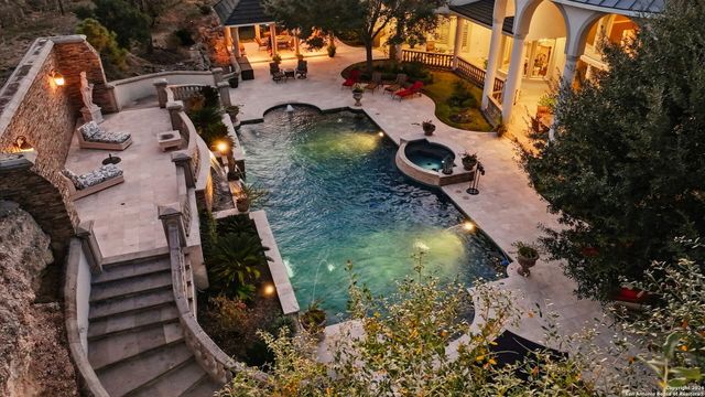 2 Admirals Way, San Antonio, TX 78257
