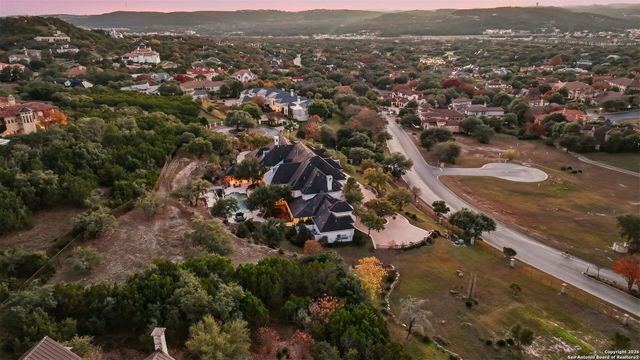 2 Admirals Way, San Antonio, TX 78257