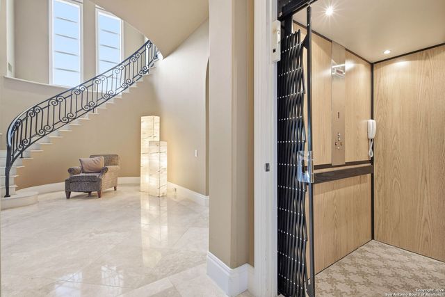 2 Admirals Way, San Antonio, TX 78257