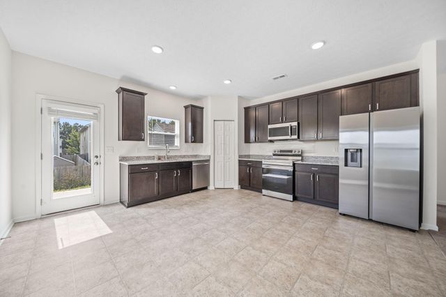 1593 Lewes Castle Drive, Grove City, OH 43123