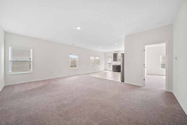 1593 Lewes Castle Drive, Grove City, OH 43123