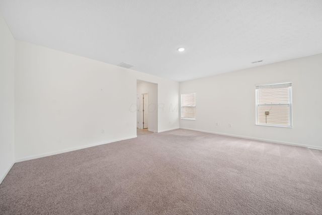 1593 Lewes Castle Drive, Grove City, OH 43123