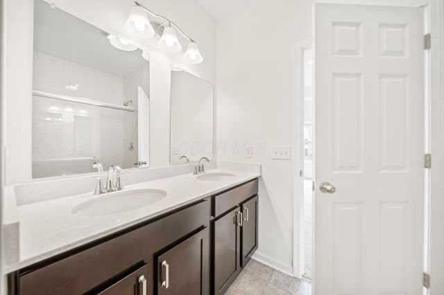 1593 Lewes Castle Drive, Grove City, OH 43123