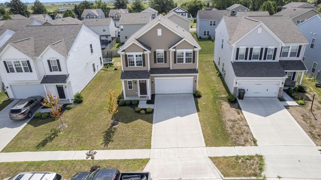 1593 Lewes Castle Drive, Grove City, OH 43123