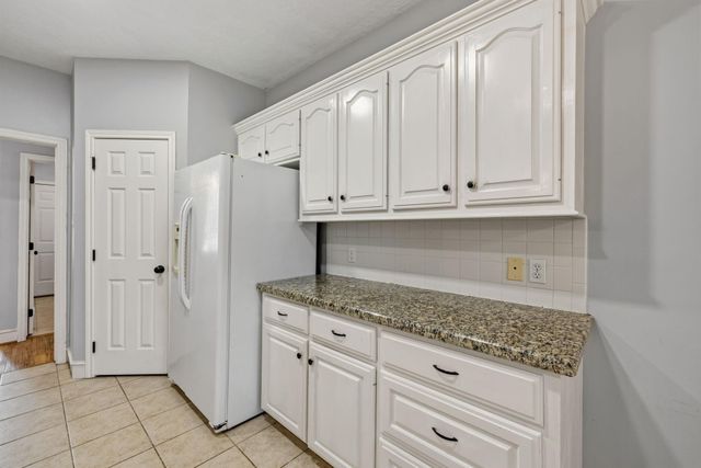 909 Katie Lane, Conroe, TX 77304